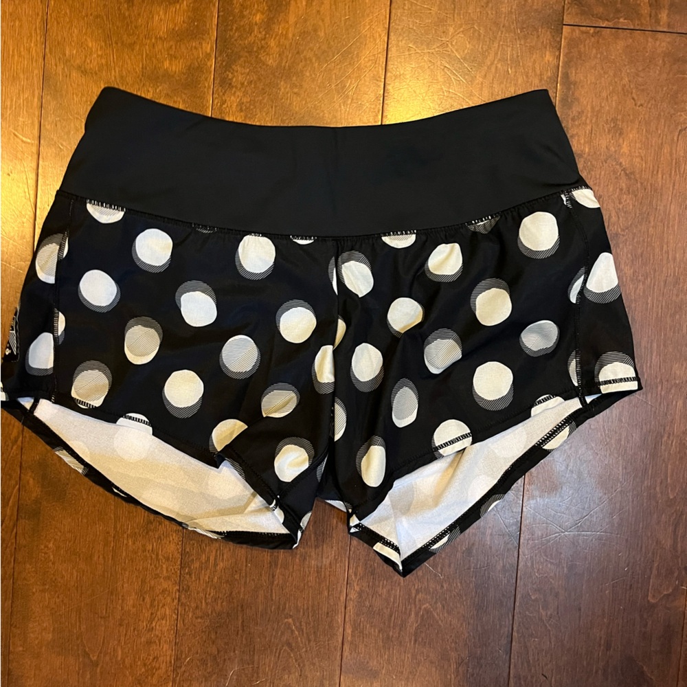 Running shorts